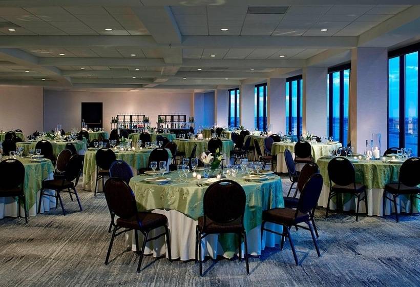 호텔 Renaissance St. Louis Airport