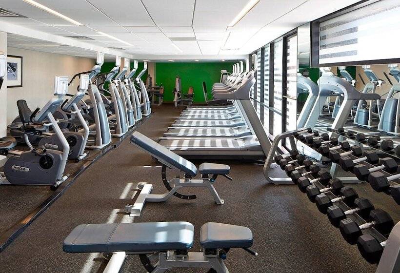 호텔 Renaissance St. Louis Airport