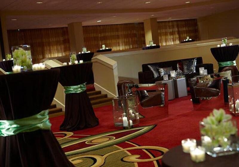 호텔 Renaissance St. Louis Airport