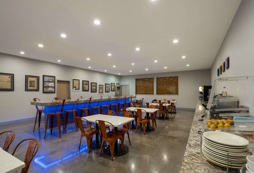 Richland Riverfront Hotel, Ascend Hotel Collection