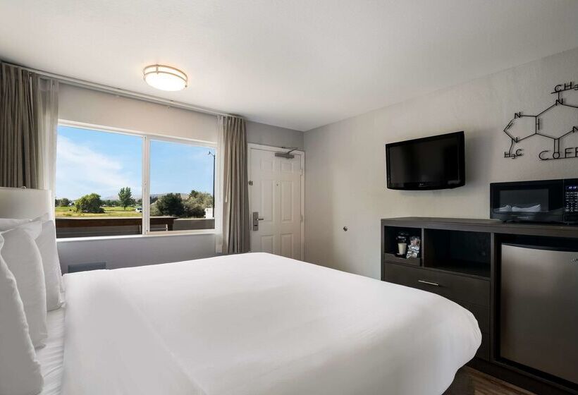 Richland Riverfront Hotel, Ascend Hotel Collection