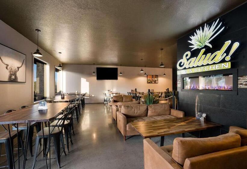 Richland Riverfront Hotel, Ascend Hotel Collection