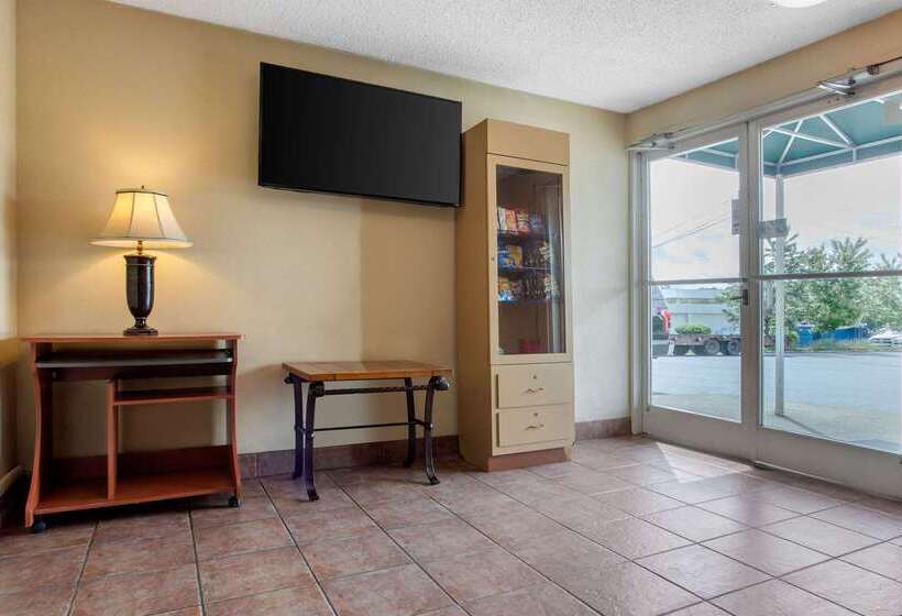 فندق Rodeway Inn