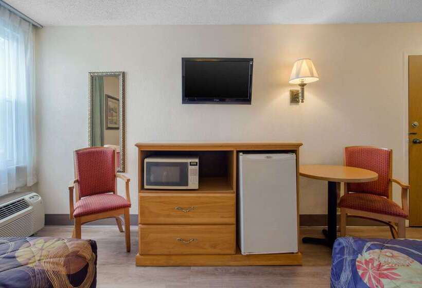 فندق Rodeway Inn