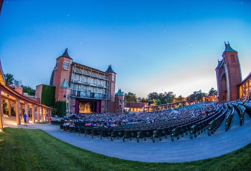 Seville Plaza Hotel, Trademark Collection By Wyndham