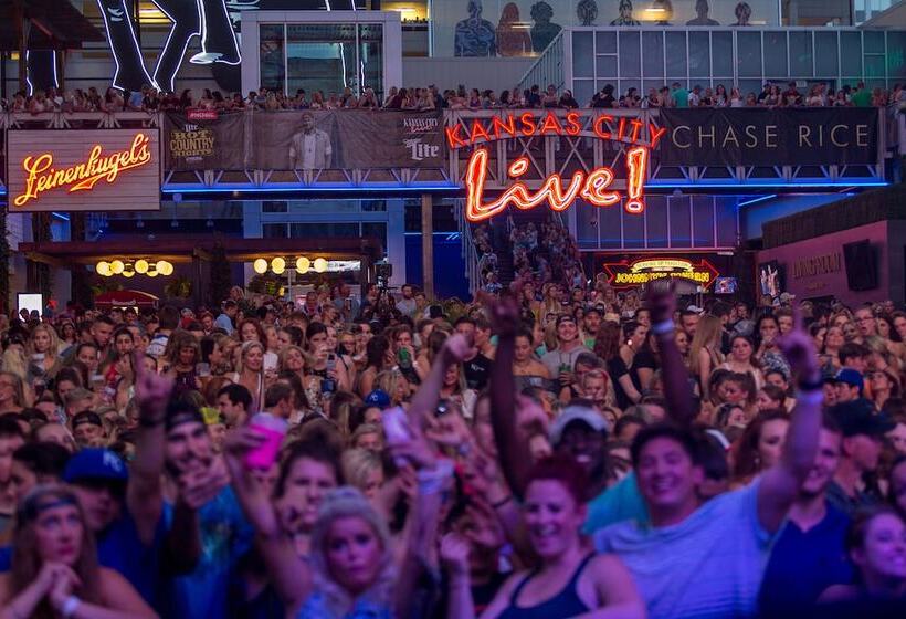 Seville Plaza Hotel, Trademark Collection By Wyndham