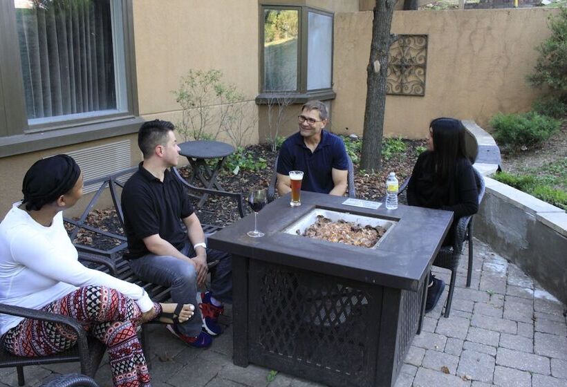 Seville Plaza Hotel, Trademark Collection By Wyndham