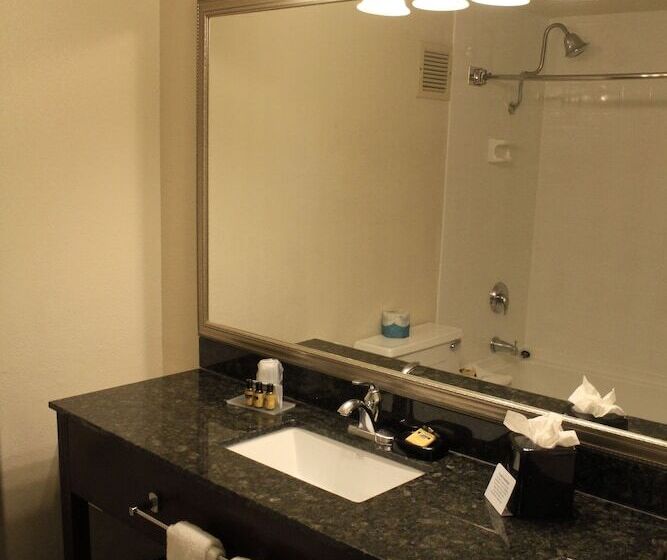 Seville Plaza Hotel, Trademark Collection By Wyndham