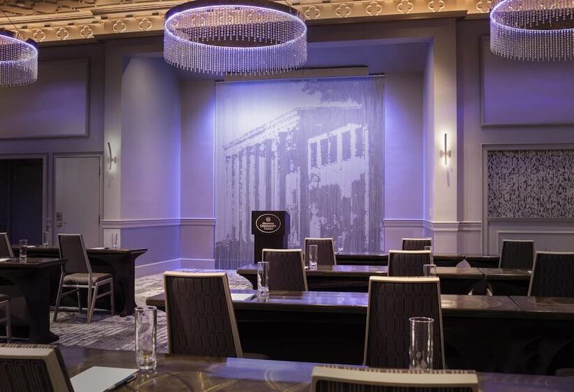 Отель Sheraton Commander