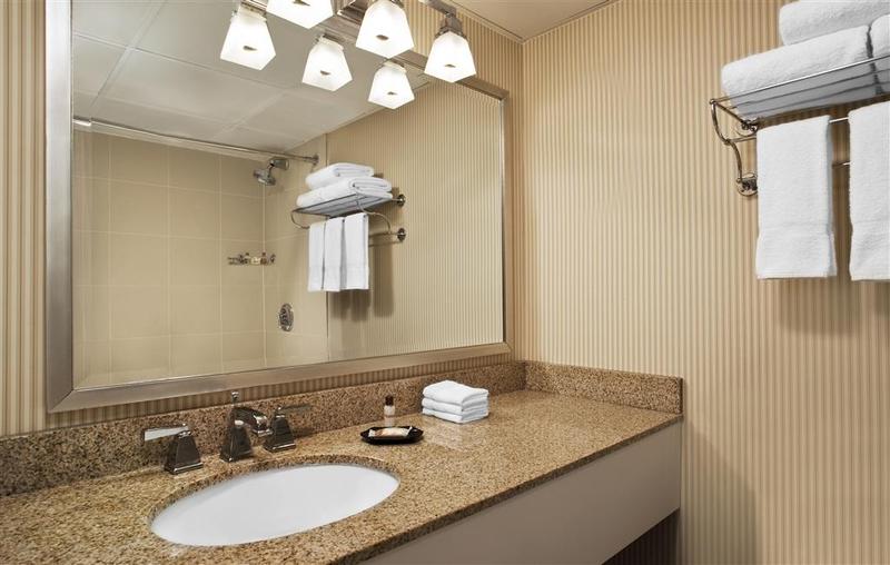 Sheraton Framingham Hotel & Conference Center