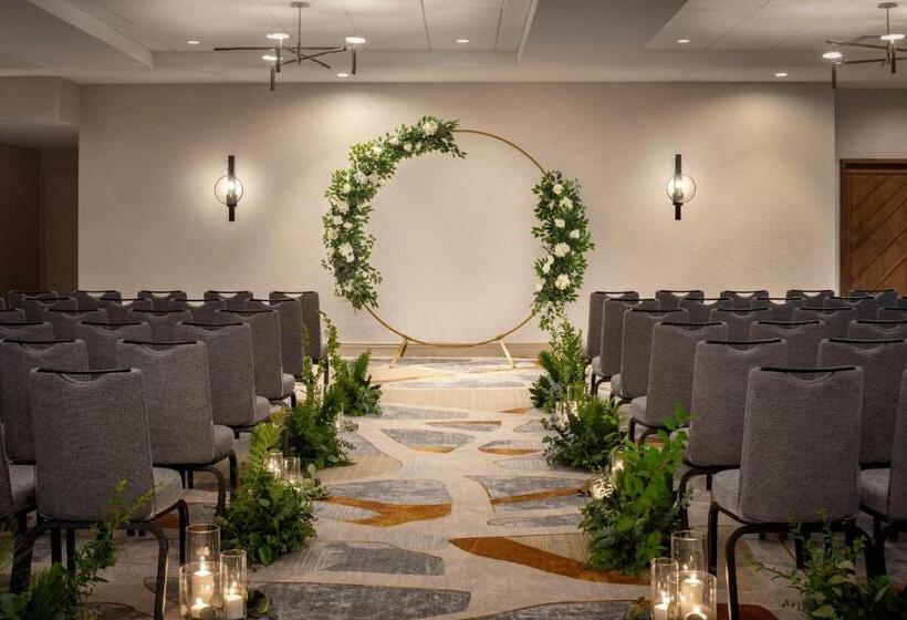 هتل Sheraton Madison