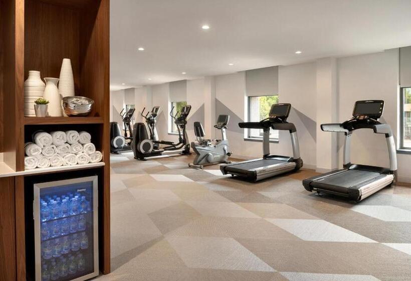 هتل Sheraton Madison