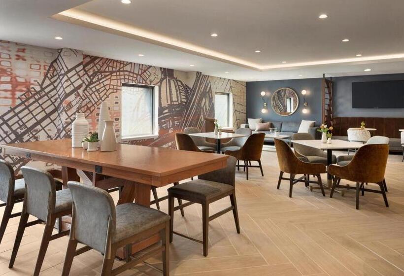 ホテル Sheraton Madison