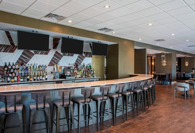 Отель Sheraton Mahwah