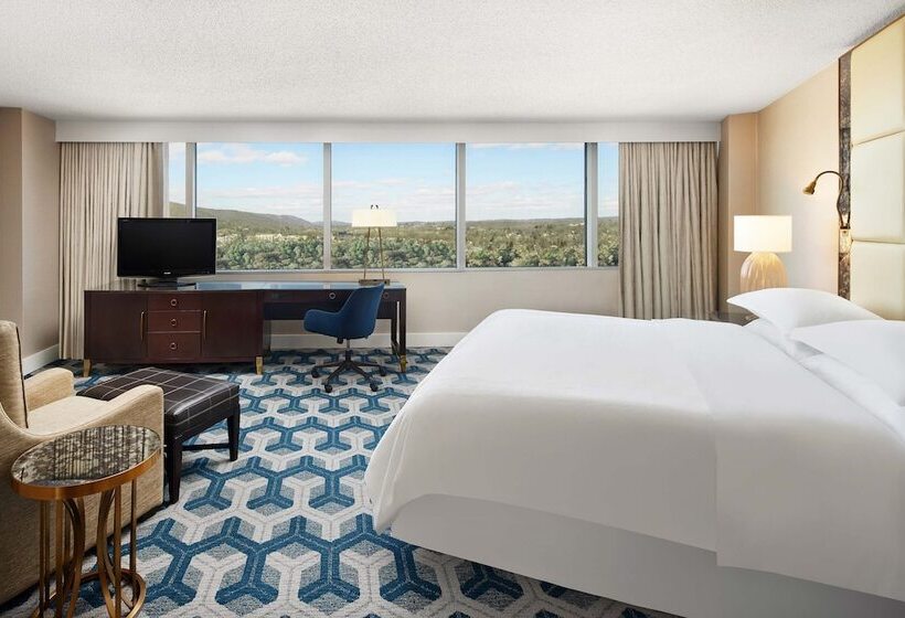 Отель Sheraton Mahwah