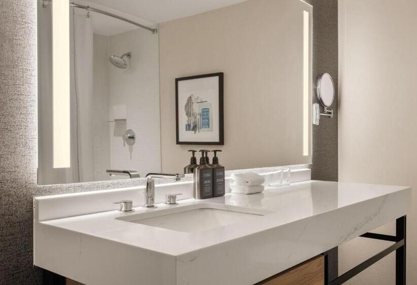 هتل Sheraton Nashua