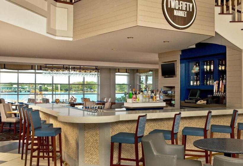 בית מלון כפרי Sheraton Portsmouth Harborside