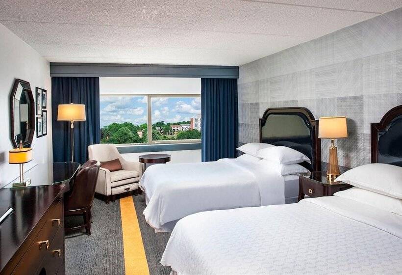ホテル Sheraton Syracuse University  & Conference Center