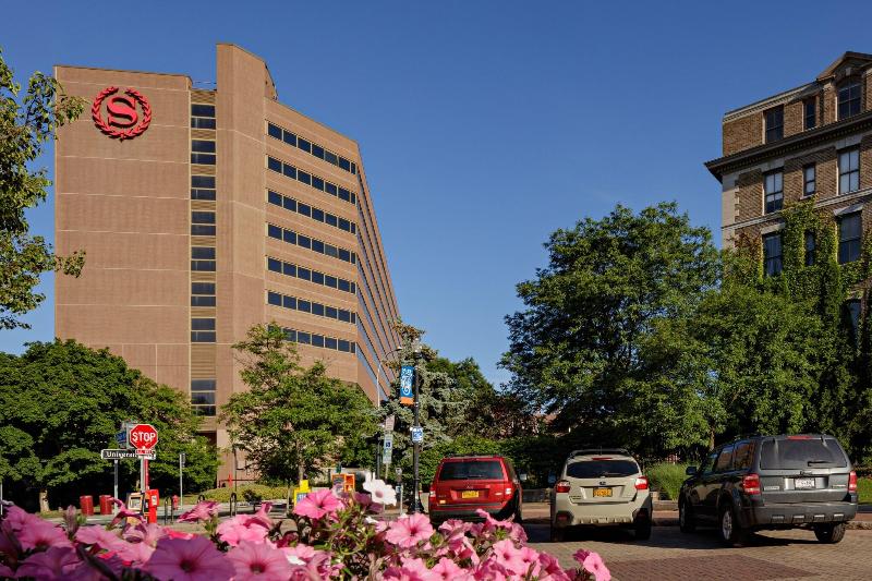 ホテル Sheraton Syracuse University  & Conference Center