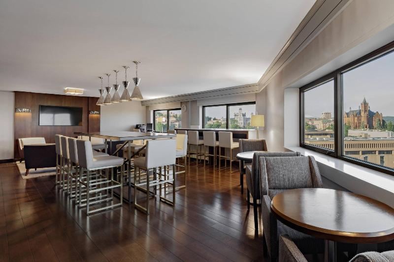 ホテル Sheraton Syracuse University  & Conference Center