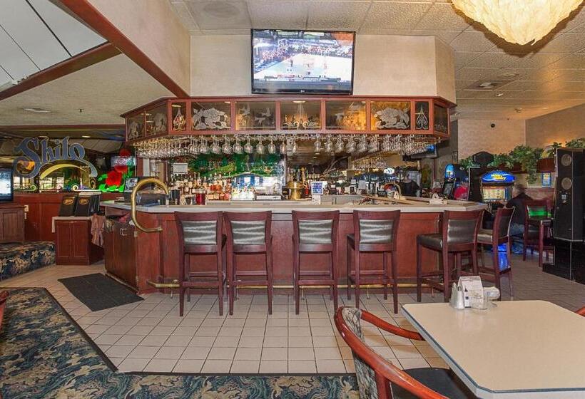 בית מלון כפרי Sojourn Suites Portland Airport