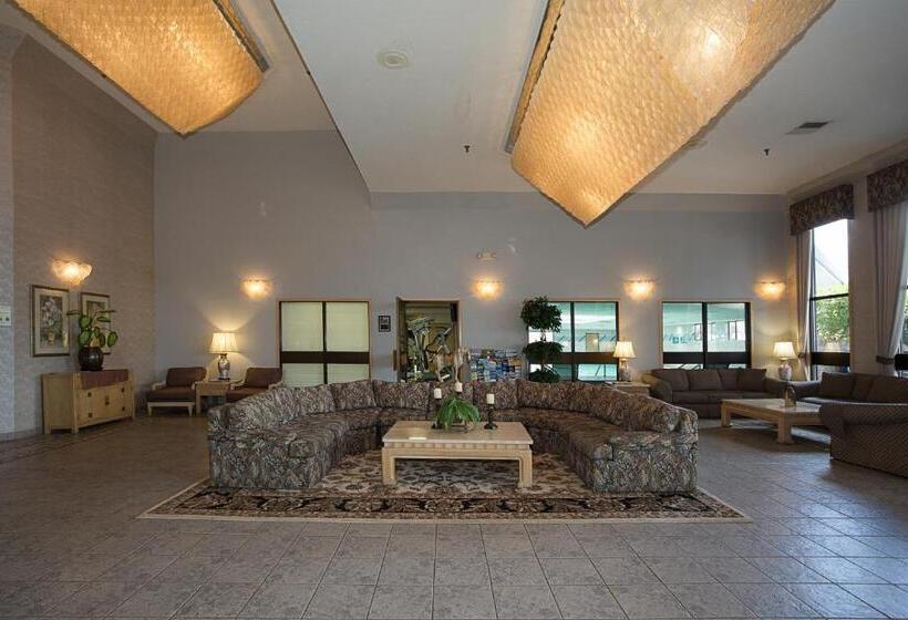 בית מלון כפרי Sojourn Suites Portland Airport