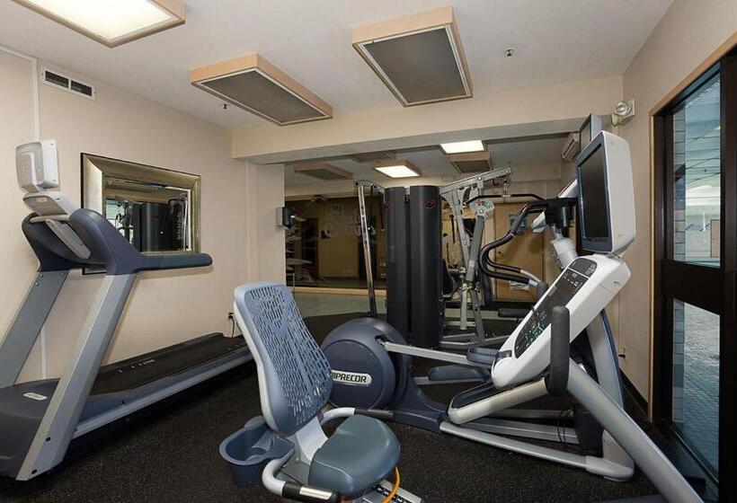 בית מלון כפרי Sojourn Suites Portland Airport