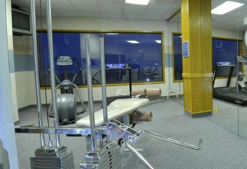 هتل Promenade Inn & Suites Oceanfront