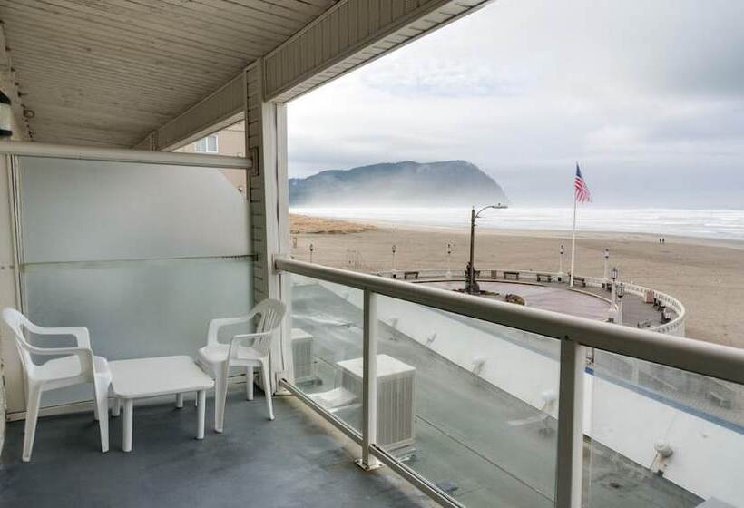 هتل Promenade Inn & Suites Oceanfront