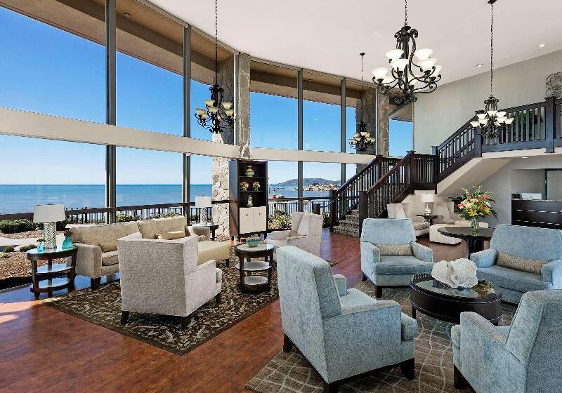 فندق Shore Cliff