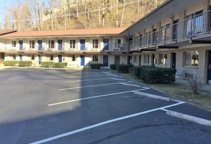 בית מלון כפרי Sidney James Mountain Lodge