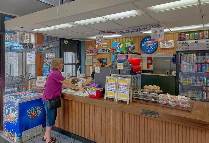 בית מלון כפרי Sidney James Mountain Lodge