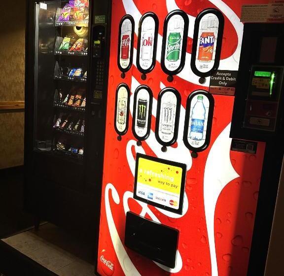 בית מלון כפרי Sojourn Suites Portland Airport