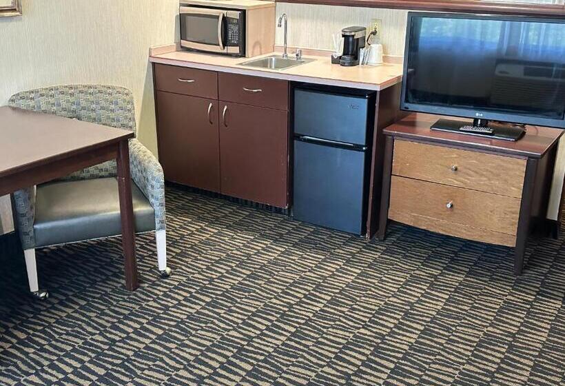 בית מלון כפרי Sojourn Suites Portland Airport