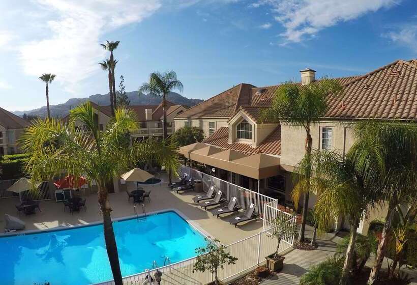 فندق Sonesta Es Suites Chatsworth