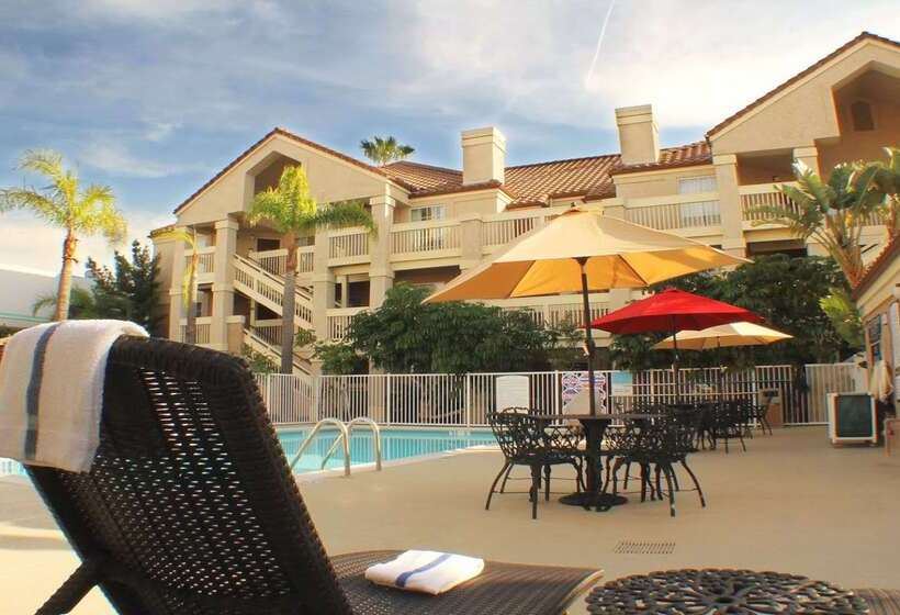 فندق Sonesta Es Suites Chatsworth