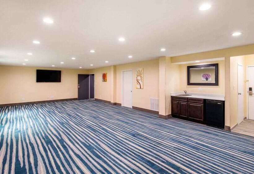 هتل Quality Inn & Suites Plano East   Richardson