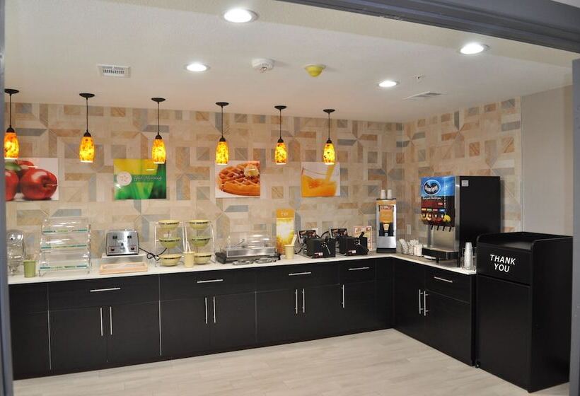 فندق Quality Inn & Suites Plano East   Richardson