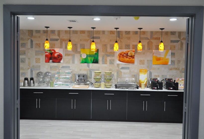 فندق Quality Inn & Suites Plano East   Richardson