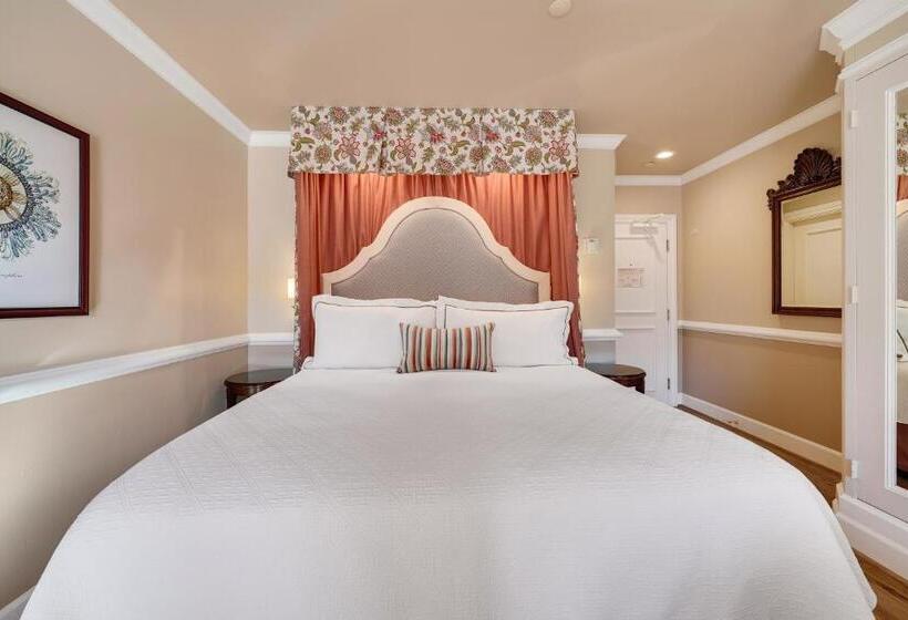 فندق Spindrift Inn