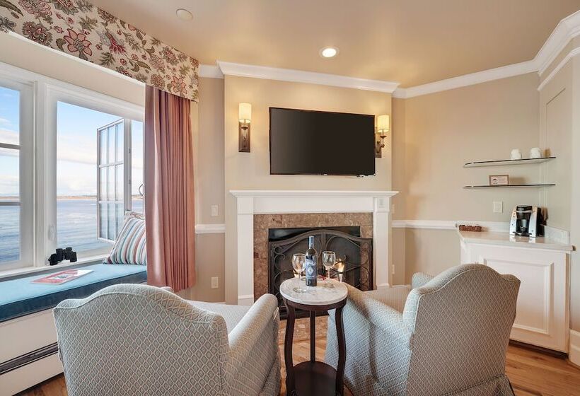 فندق Spindrift Inn