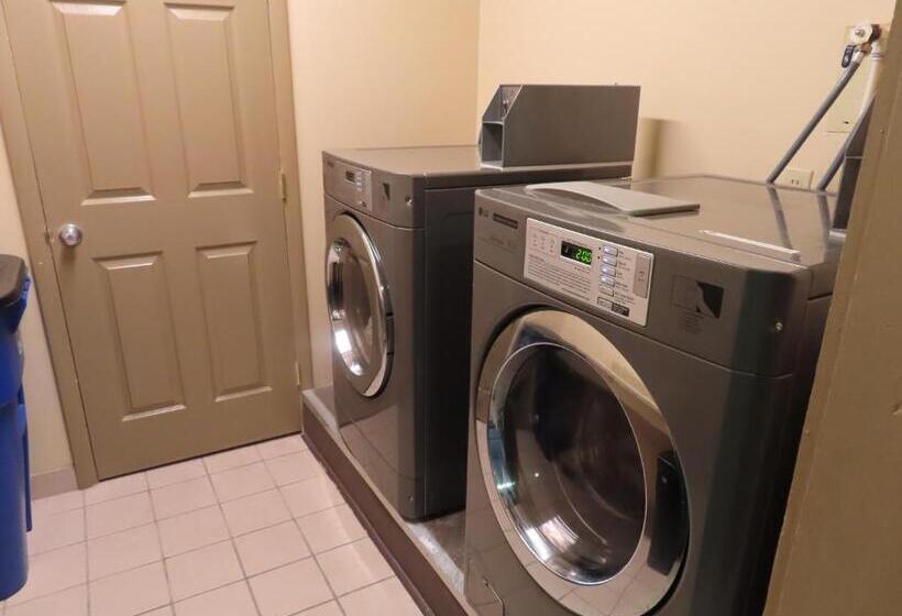 St Charles Hotel Downtown Hudson