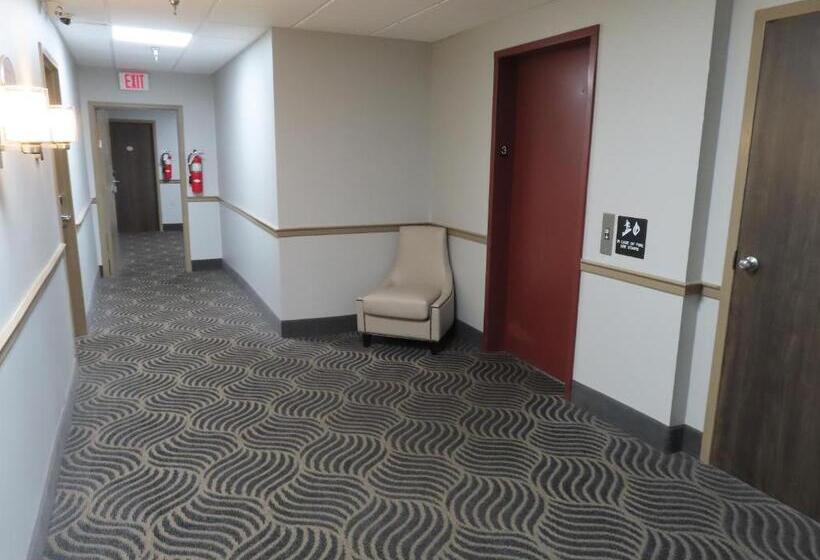 St Charles Hotel Downtown Hudson