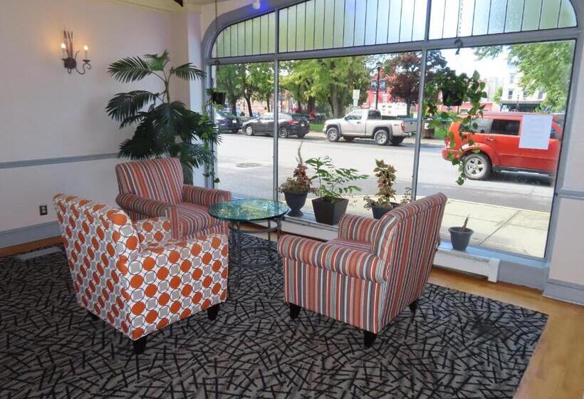 St Charles Hotel Downtown Hudson