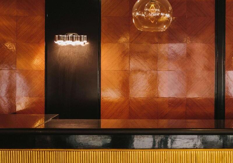 هتل Stamford Suites