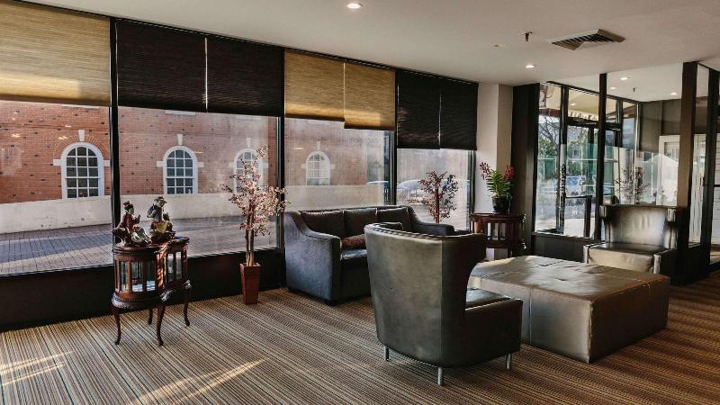 هتل Stamford Suites