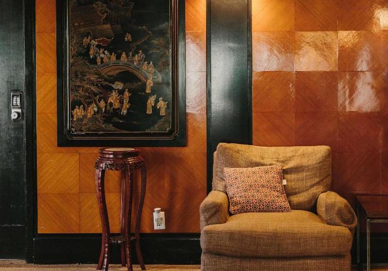 هتل Stamford Suites