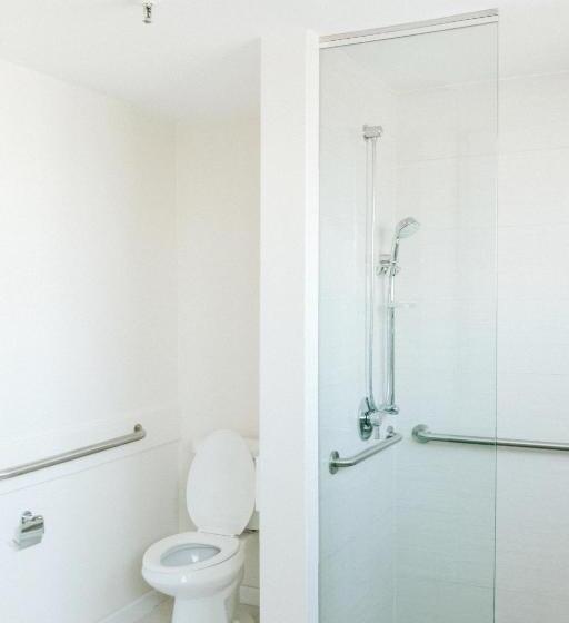 هتل Stamford Suites