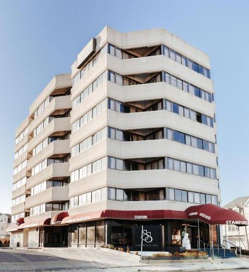 هتل Stamford Suites