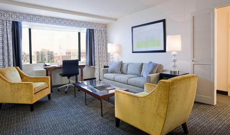 Отель State Plaza